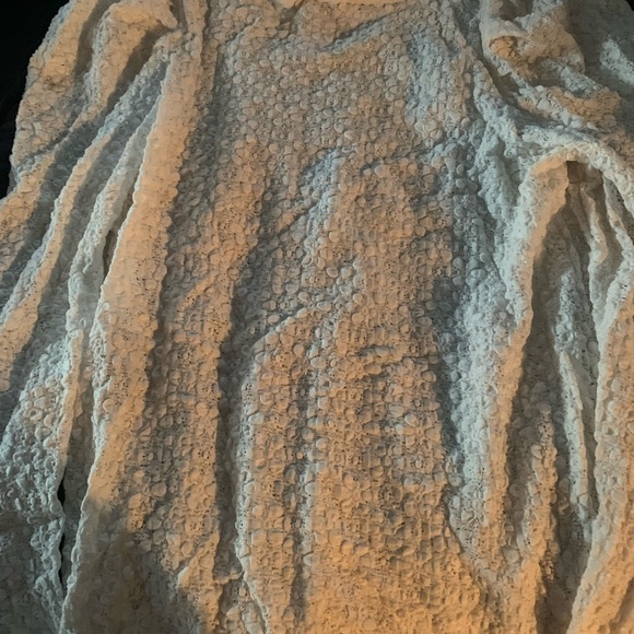 NWT woman’s top - Picture 3 of 5